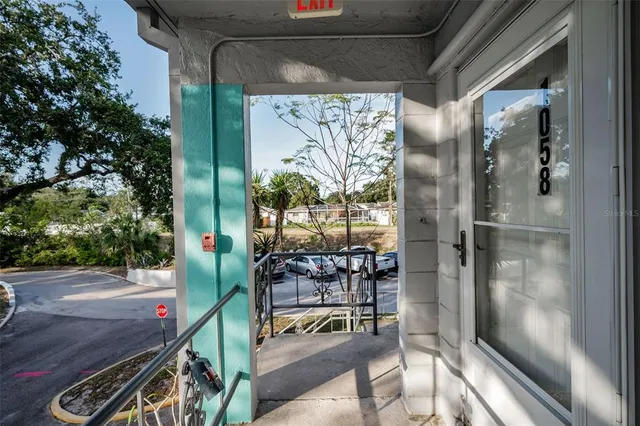 $117,000 | 4151 55th Way North, Unit 1058, Kenneth City, FL 33709