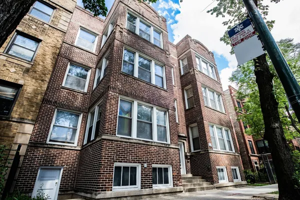 $3,300 | 1514 West Addison Street, Unit 3E, Chicago, IL 60613