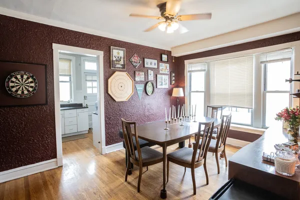 $3,300 | 1514 West Addison Street, Unit 3E, Chicago, IL 60613