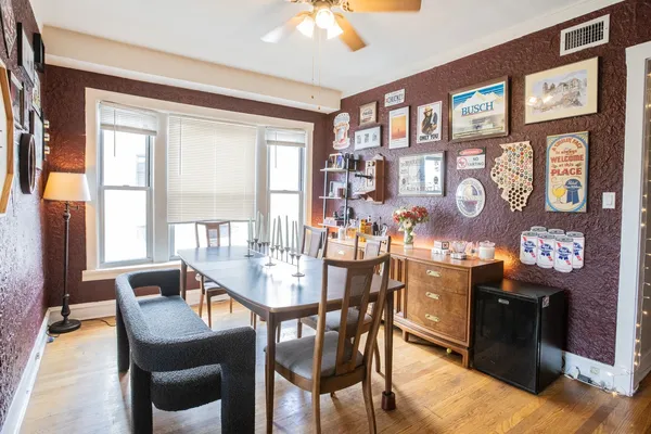 $3,300 | 1514 West Addison Street, Unit 3E, Chicago, IL 60613