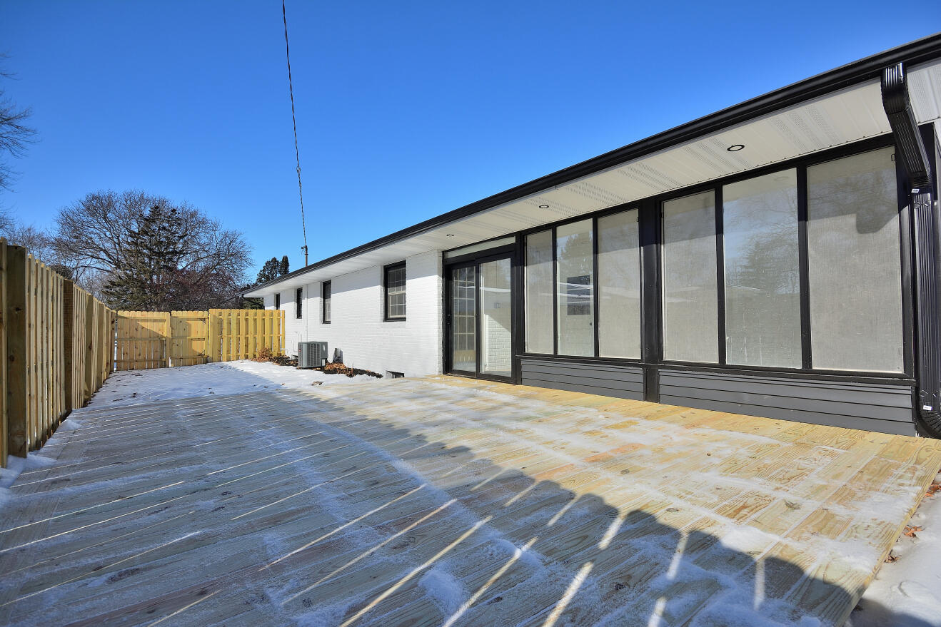 2106 Murphy Woods Road Beloit, WI 53511 - Photo 40 of 44 DECK