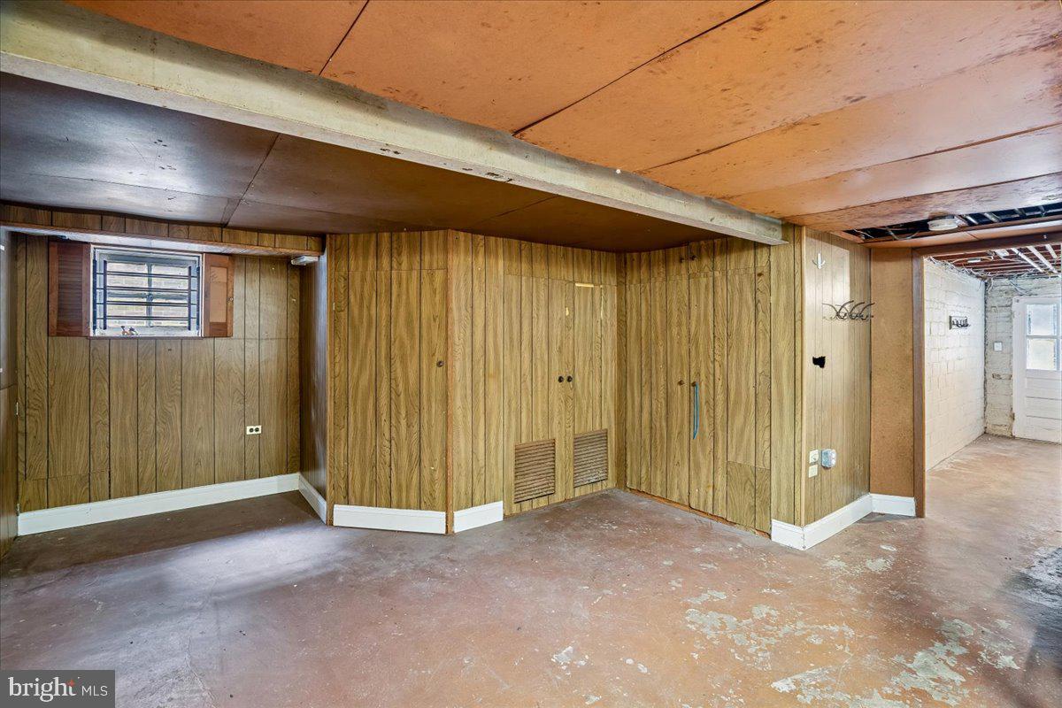 3627 Ingomar Place Northwest Washington, DC 20015 - Photo 26 of 35