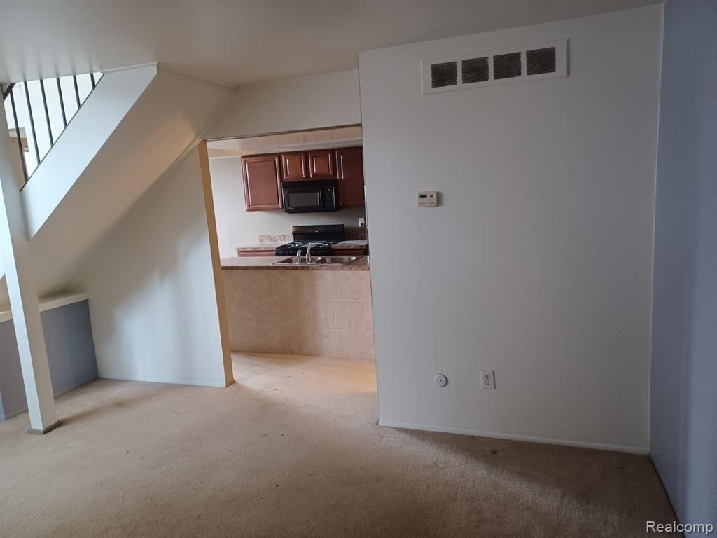 14091 Jackson Street Taylor, MI 48180 - Photo 3 of 17