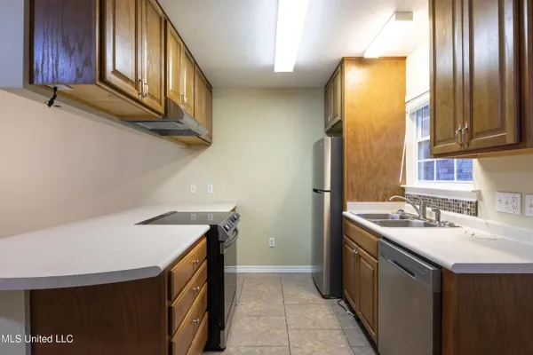 $1,300 | 21144 Pineville Road, Unit B, Long Beach, MS 39560