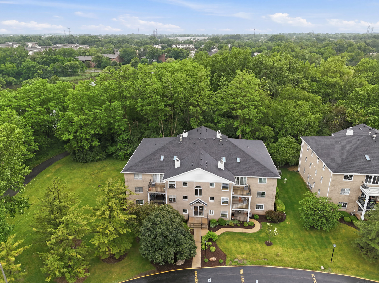 462 South President Street, Unit 101 Carol Stream, IL 60188 - Photo 37 of 40