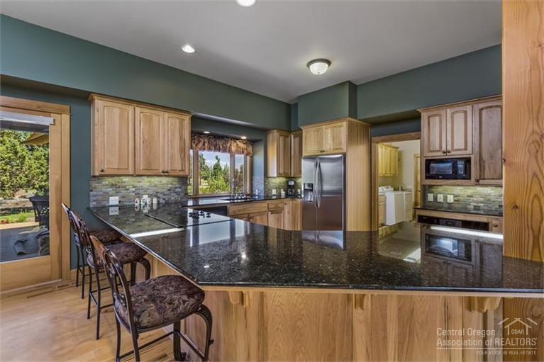 63560 Cricketwood Road Bend, OR 97701 - Photo 5 of 25 Additional Photo