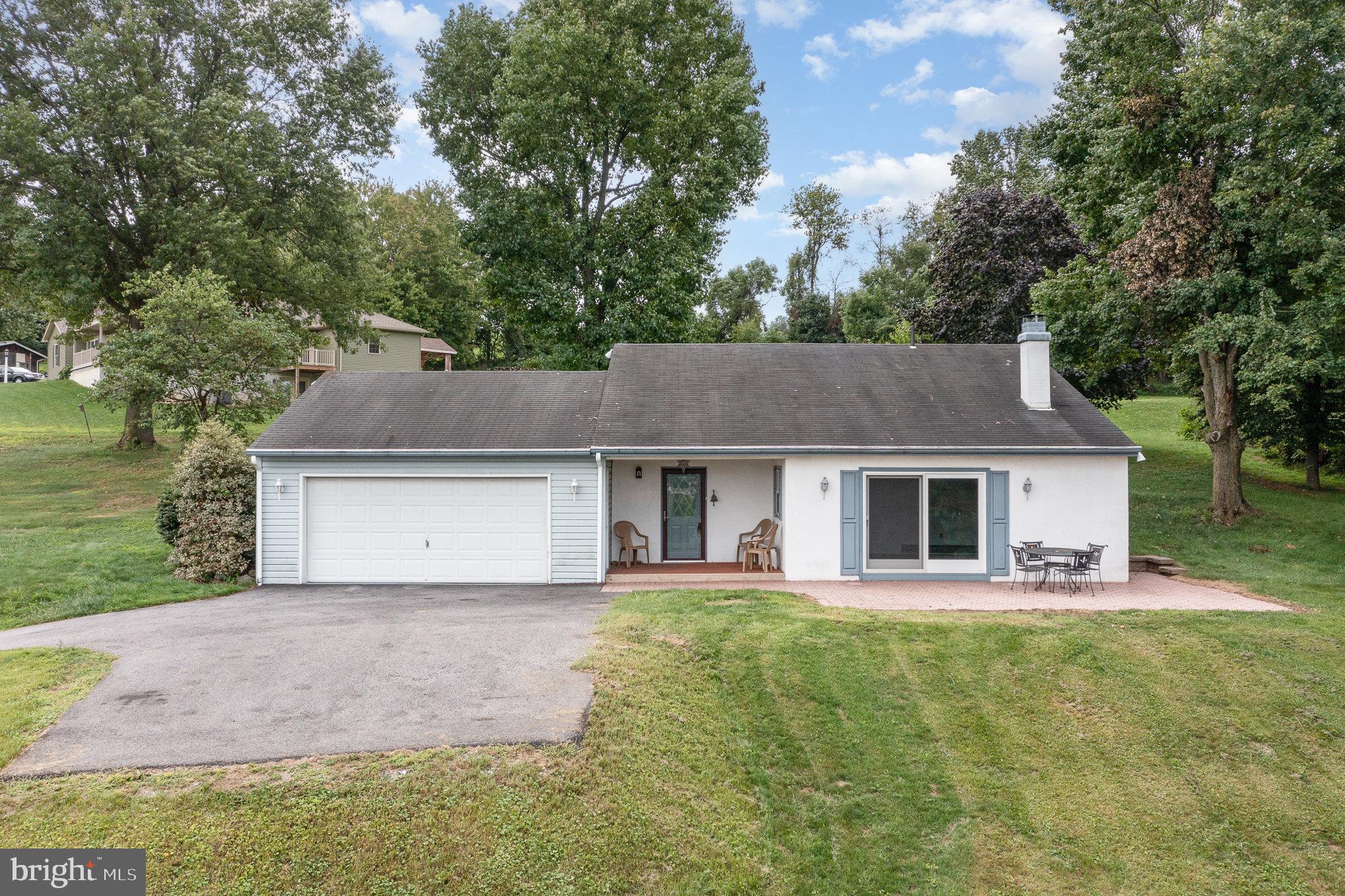 766 Hillview Road York, PA 17406 - Photo 1 of 37 Gallery Image 1
