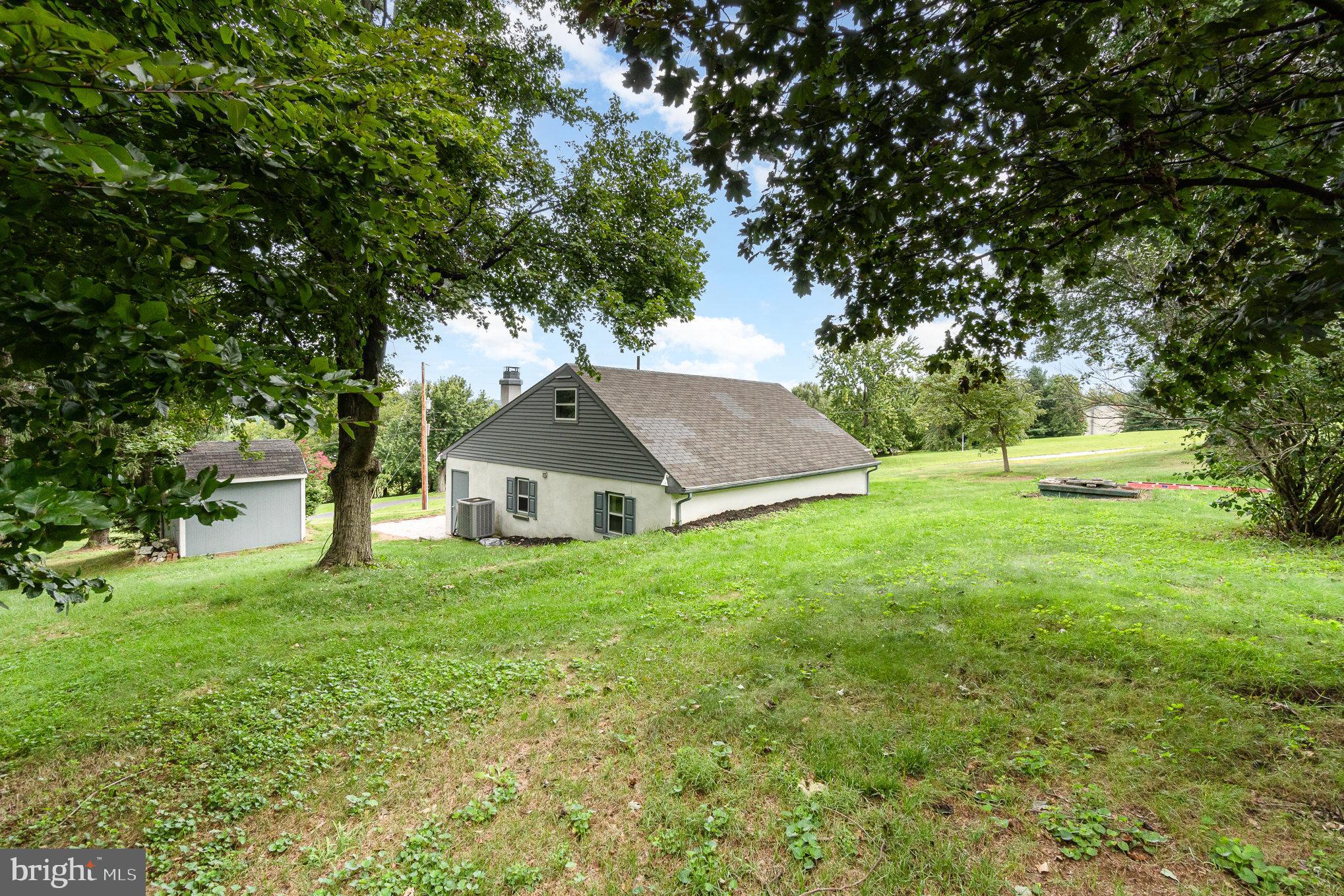 766 Hillview Road York, PA 17406 - Photo 31 of 37 Rolling Hills