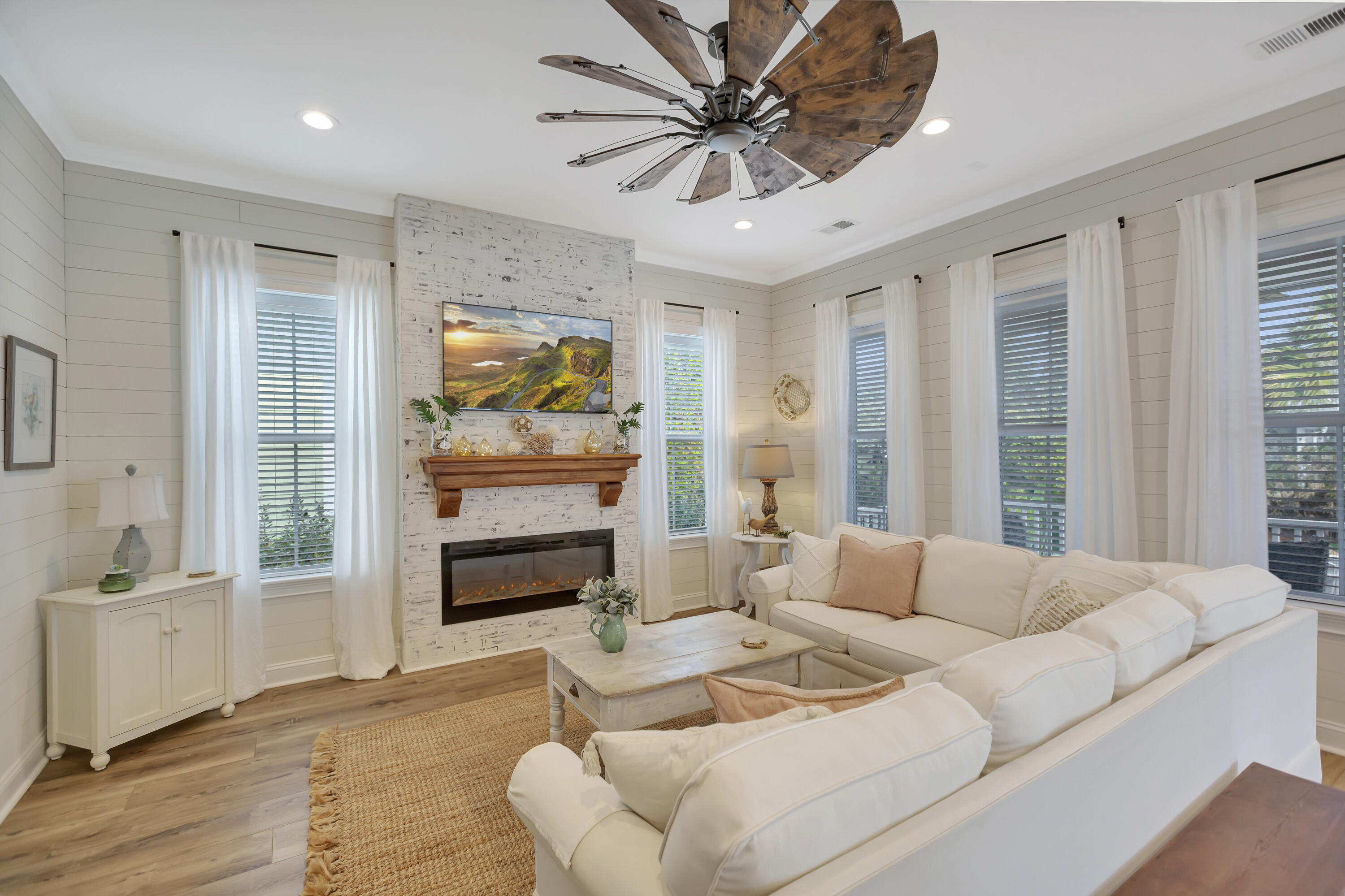 1468 Croaton Crsg Mount Pleasant, SC 29466 - Photo 9 of 34 296A5068