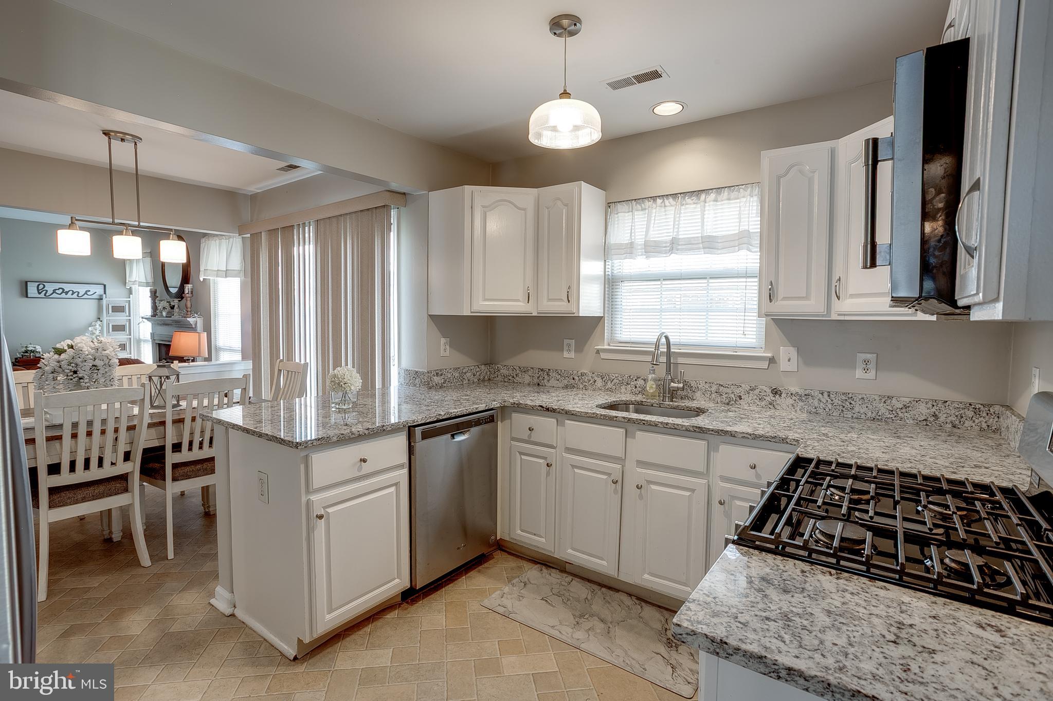 41 Arrowhead Drive Burlington, NJ 08016 - Photo 13 of 33