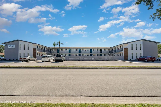 $1,295 | 115 Seminole Avenue West, Unit 209, Melbourne, FL 32901