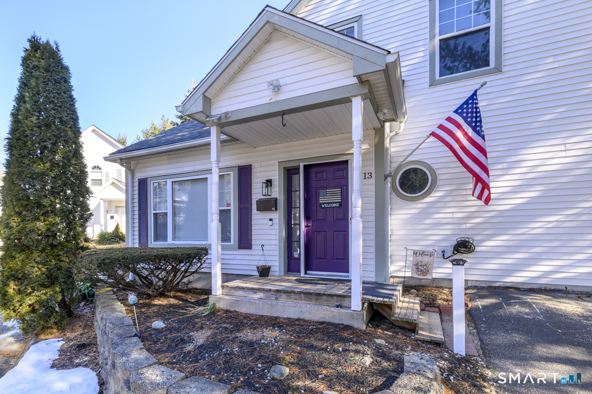 905 Oronoke Road, Unit 13 Waterbury, CT 06708 - Photo 3 of 28