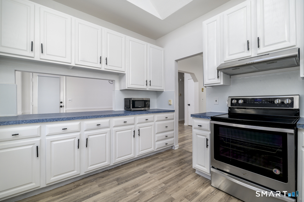 905 Oronoke Road, Unit 13 Waterbury, CT 06708 - Photo 9 of 28