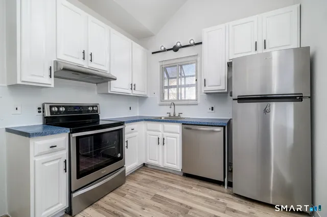 $3,000 | 905 Oronoke Road, Unit 13, Waterbury, CT 06708