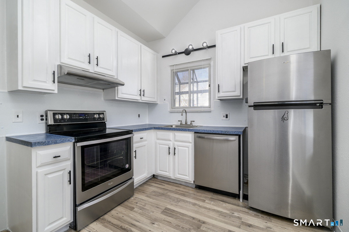 905 Oronoke Road, Unit 13 Waterbury, CT 06708 - Photo 10 of 28