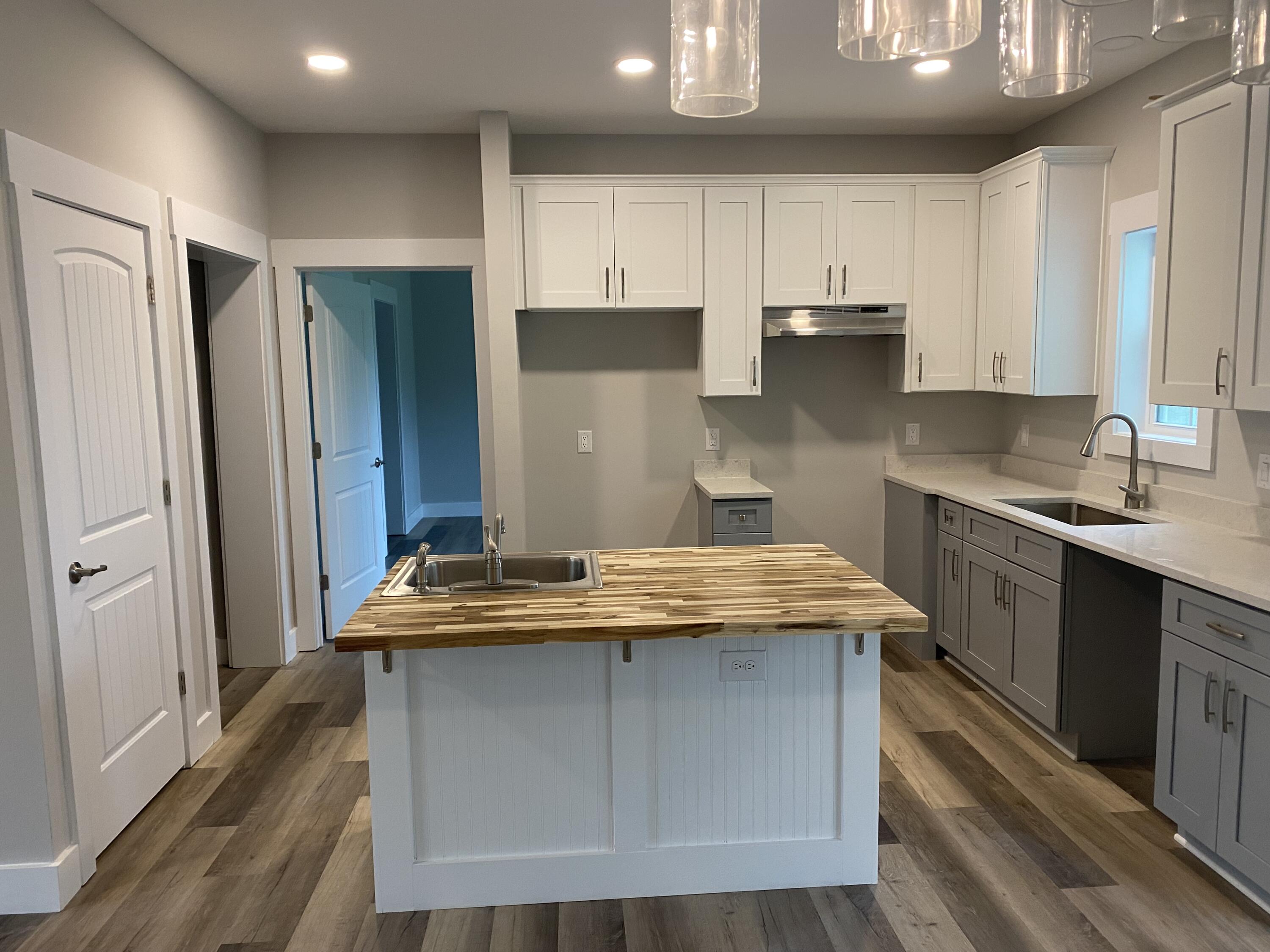 22 Plateau Road Walterboro, SC 29488 - Photo 2 of 12 IMG_3031