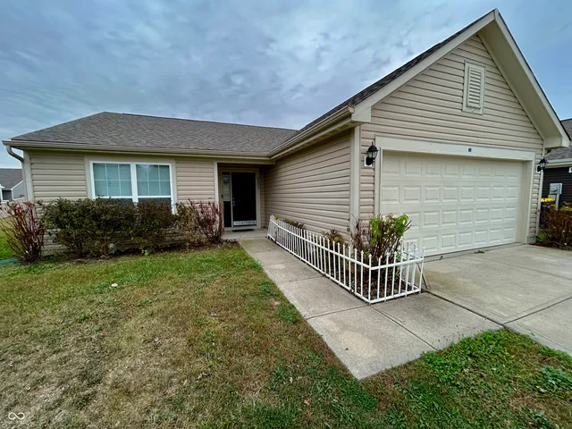 $1,775 | 4829 Penoyer Lane, Indianapolis, IN 46235