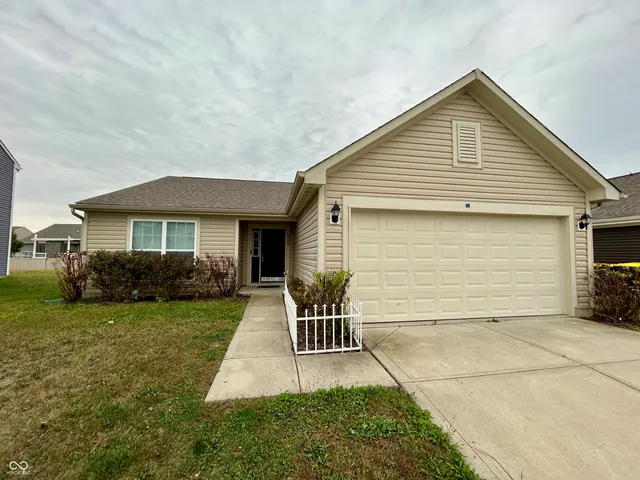 $1,775 | 4829 Penoyer Lane, Indianapolis, IN 46235