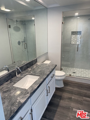 22975 Park Ora Calabasas, CA 91302 - Photo 14 of 20