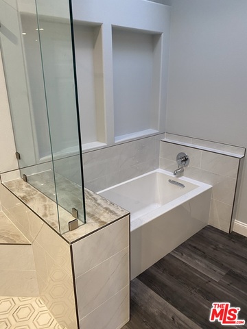 22975 Park Ora Calabasas, CA 91302 - Photo 17 of 20