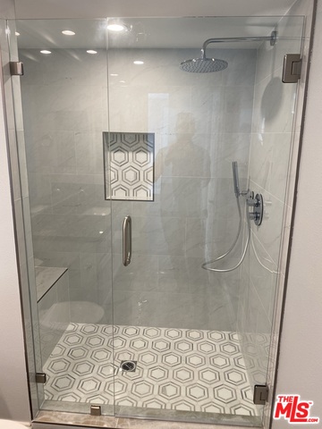 22975 Park Ora Calabasas, CA 91302 - Photo 18 of 20