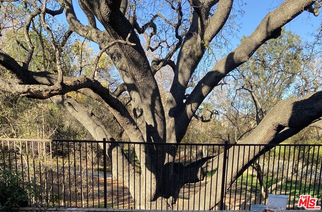 22975 Park Ora Calabasas, CA 91302 - Photo 20 of 20