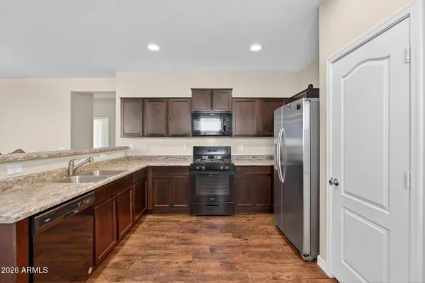 $420,000 | 8222 West Wood Lane, Phoenix, AZ 85043