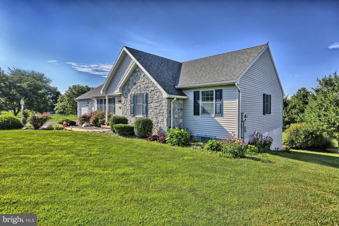 12 Sunset Lane Lititz, PA 17543 - Photo 2 of 34 a view of front of a house with a yard
