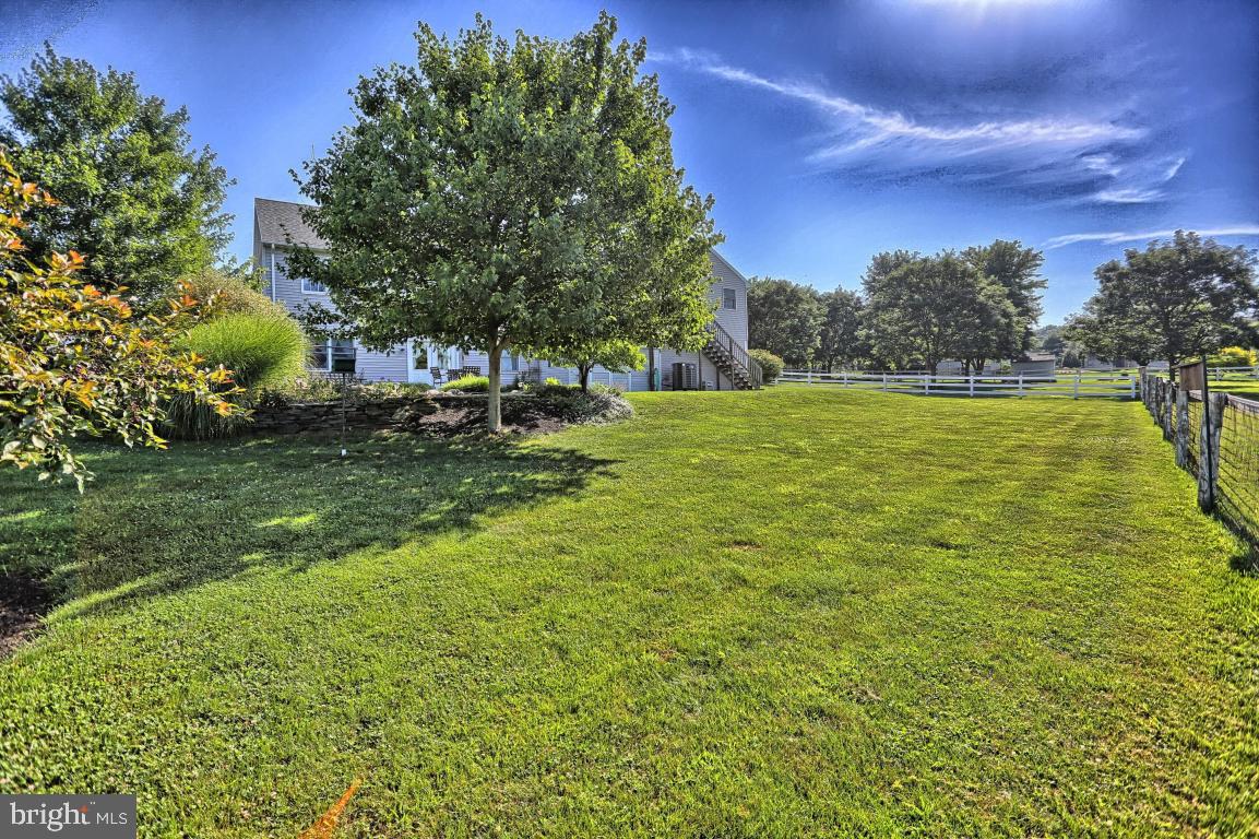 12 Sunset Lane Lititz, PA 17543 - Photo 31 of 34 a backyard of a house with lots of green space