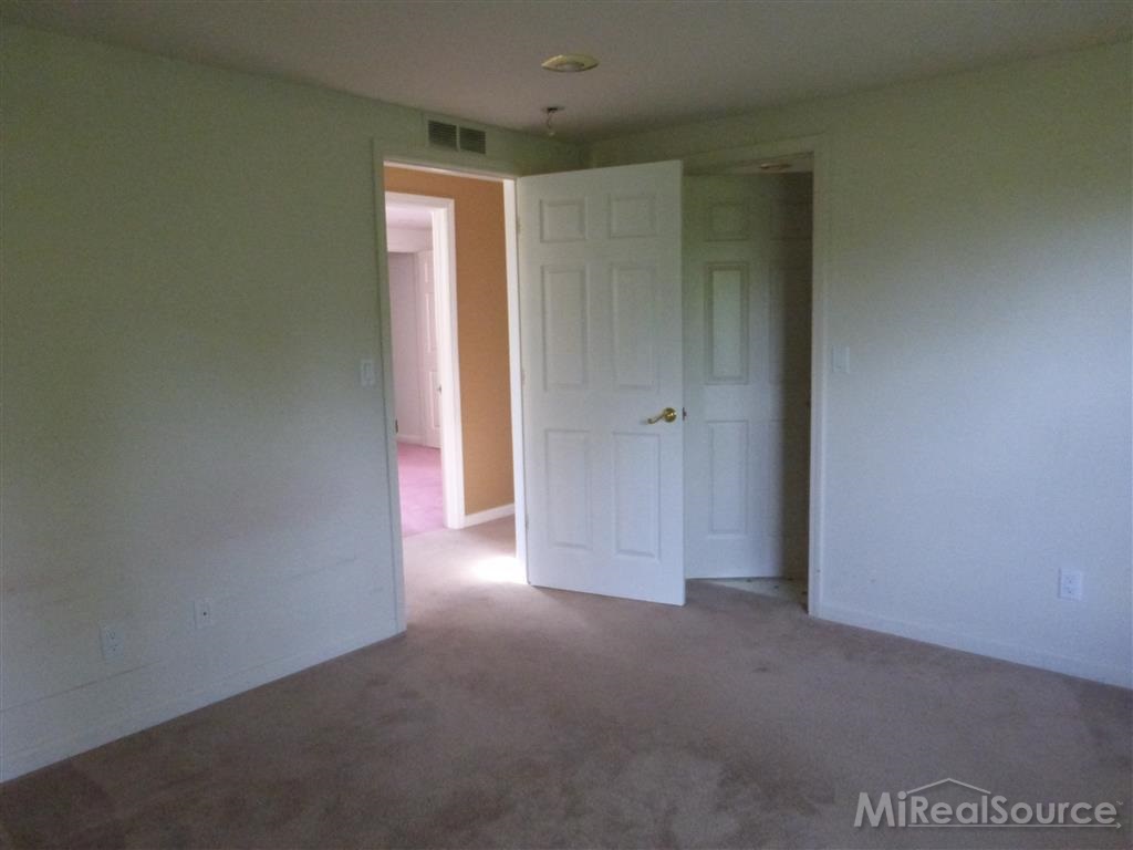 14483 30 Mile Road Washington, MI 48095 - Photo 4 of 15