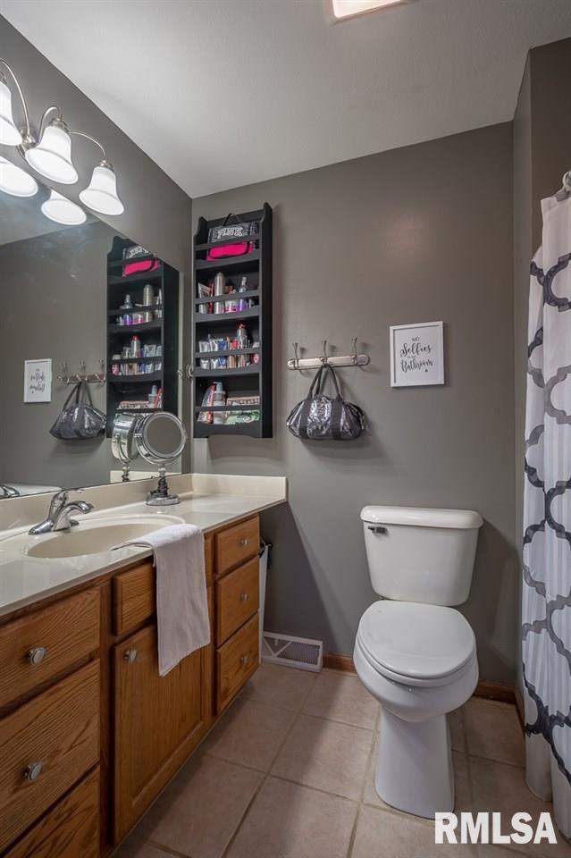 89 Prairie View Court Clinton, IA 52732 - Photo 11 of 15 Gallery Image 11