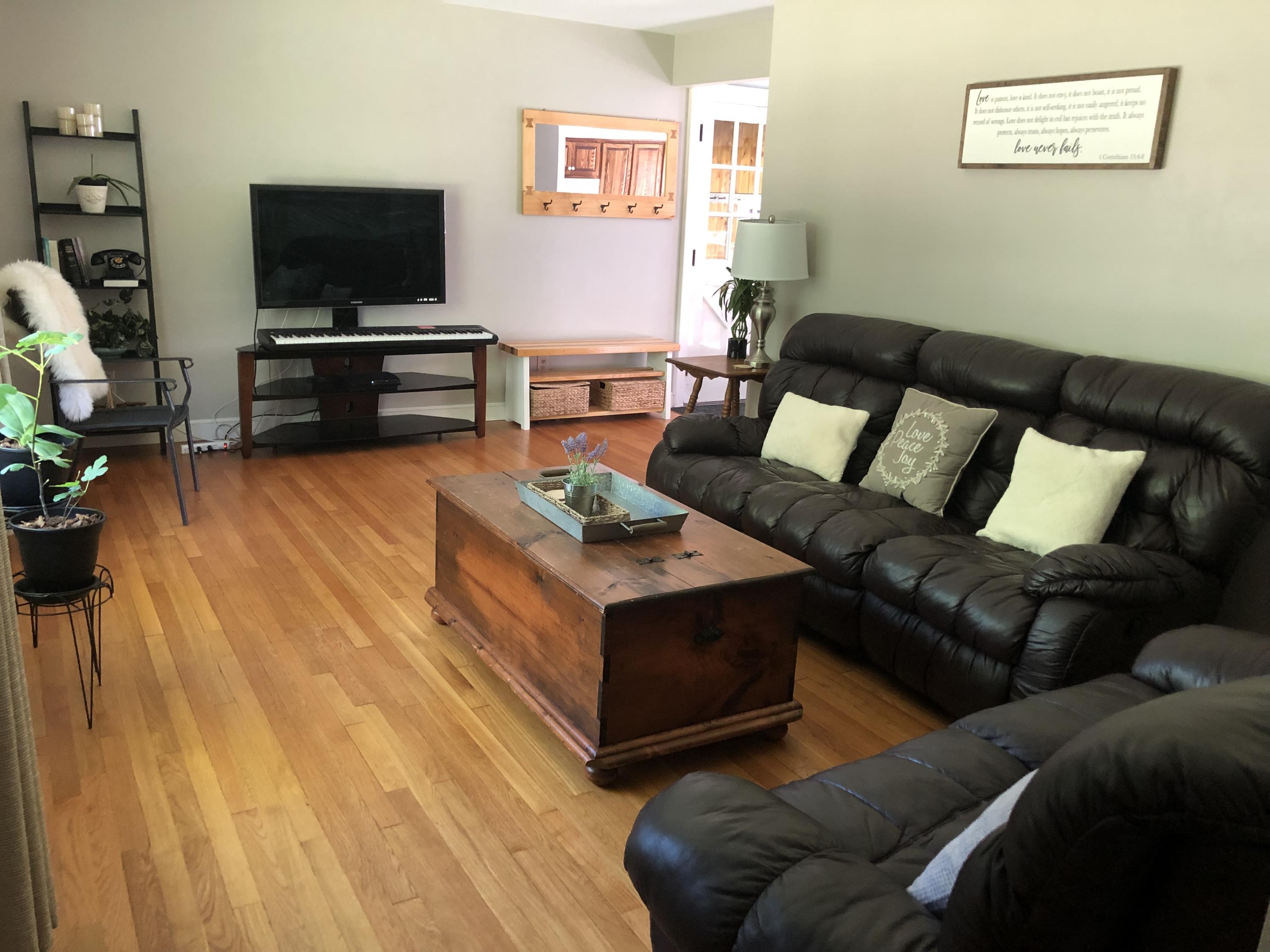 96 Snow Hill Road New Gloucester, ME 04260 - Photo 8 of 33 Livingroom