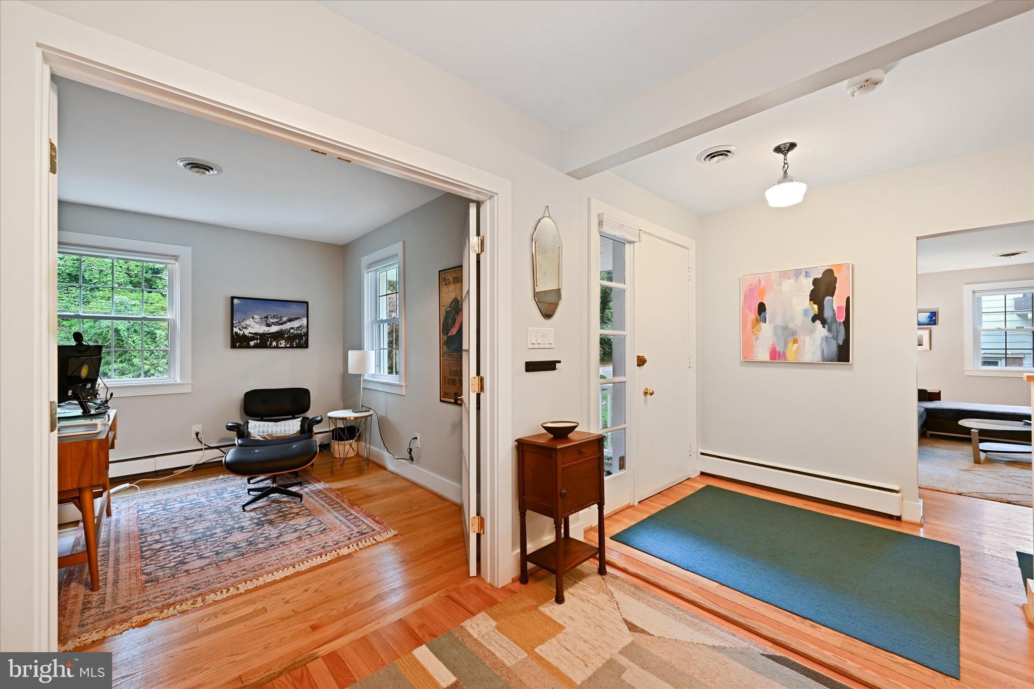 6004 Roland Avenue Baltimore, MD 21210 - Photo 4 of 32