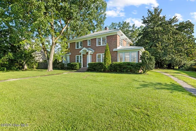 $350,000 | 860 Main Street, Bayboro, NC 28515