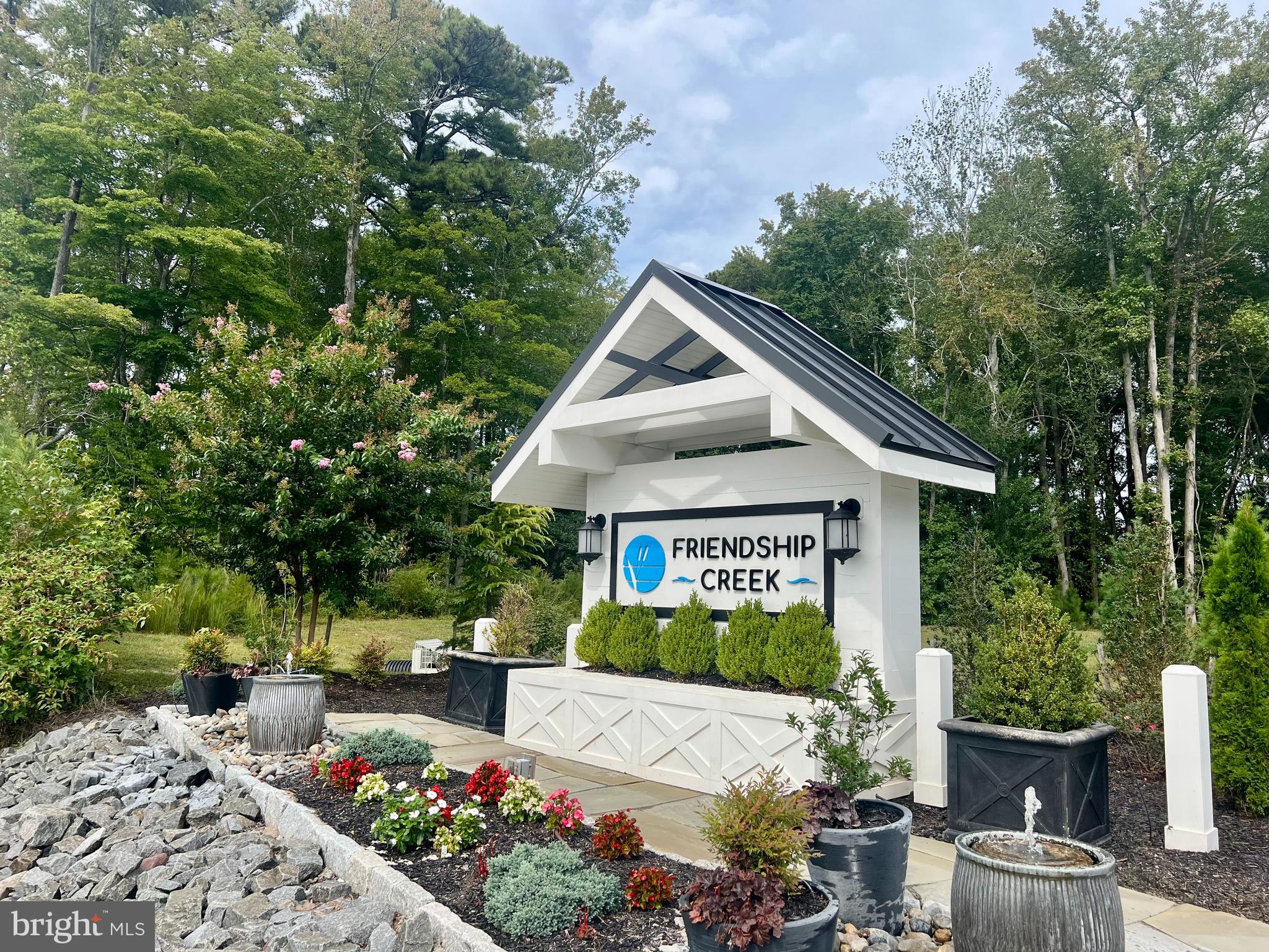 33908 Ardwell Road Frankford, DE 19945 - Photo 2 of 44 a front view of a house with garden