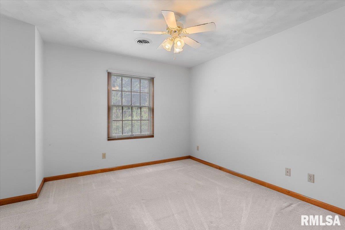 2201 Checkerberry Lane Springfield, IL 62711 - Photo 28 of 44 Gallery Image 28