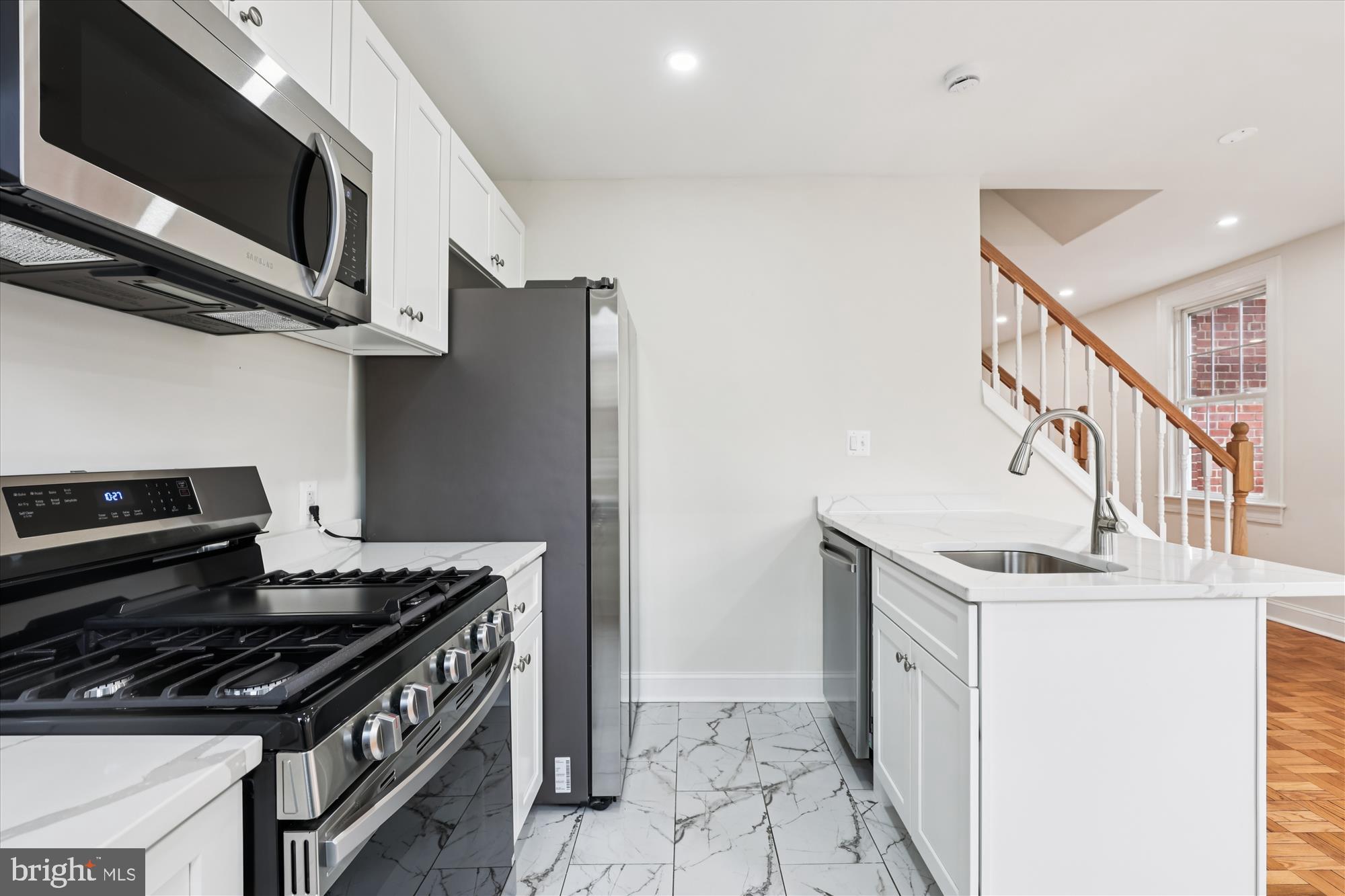 2600 16th Street South, Unit 696 Arlington, VA 22204 - Photo 15 of 46 Kitchen