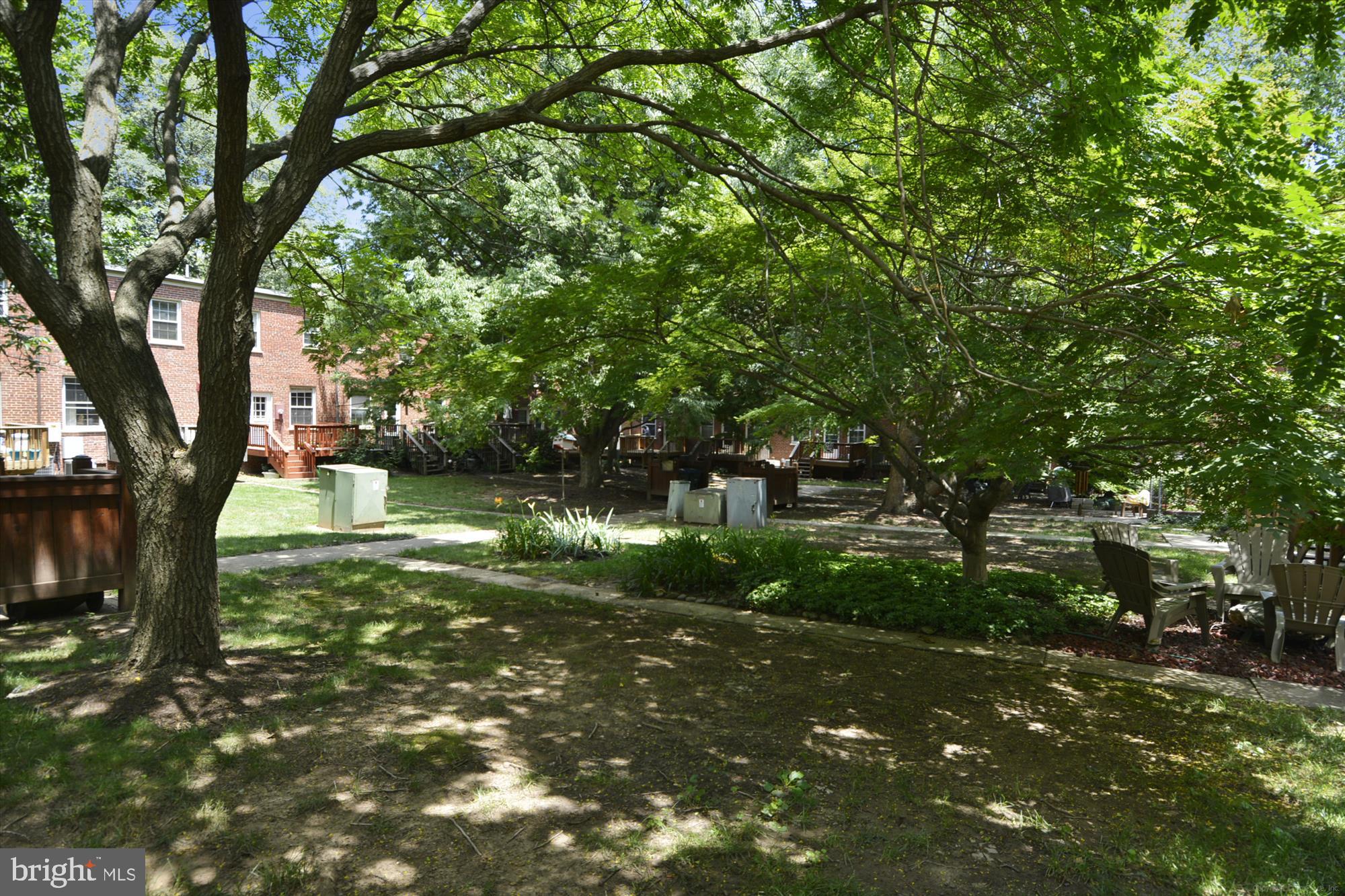 2600 16th Street South, Unit 696 Arlington, VA 22204 - Photo 33 of 46 Arlington Village Courtyard