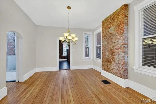 $369,000 | 2751 Shenandoah Avenue, St. Louis, MO 63104