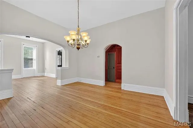 $369,000 | 2751 Shenandoah Avenue, St. Louis, MO 63104