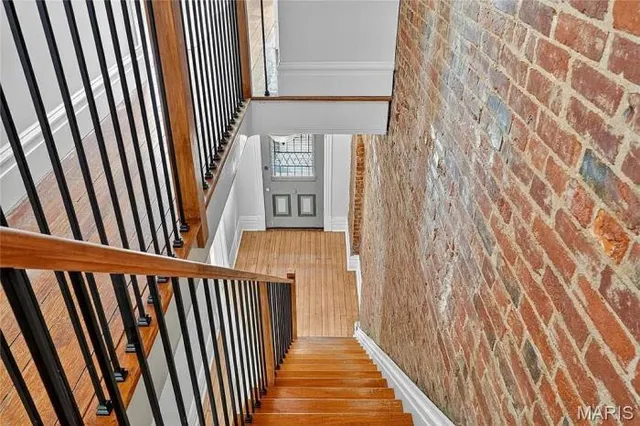 $369,000 | 2751 Shenandoah Avenue, St. Louis, MO 63104