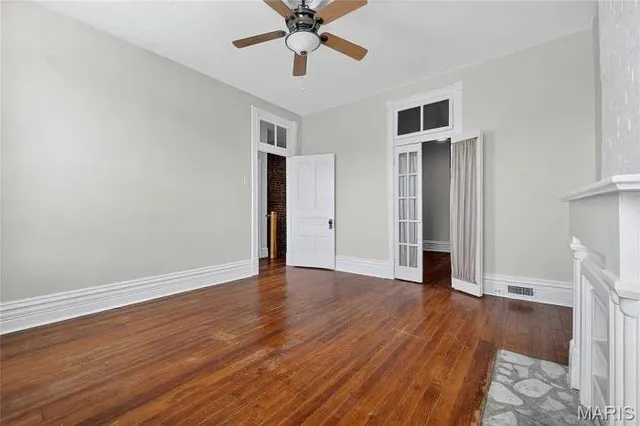 $369,000 | 2751 Shenandoah Avenue, St. Louis, MO 63104