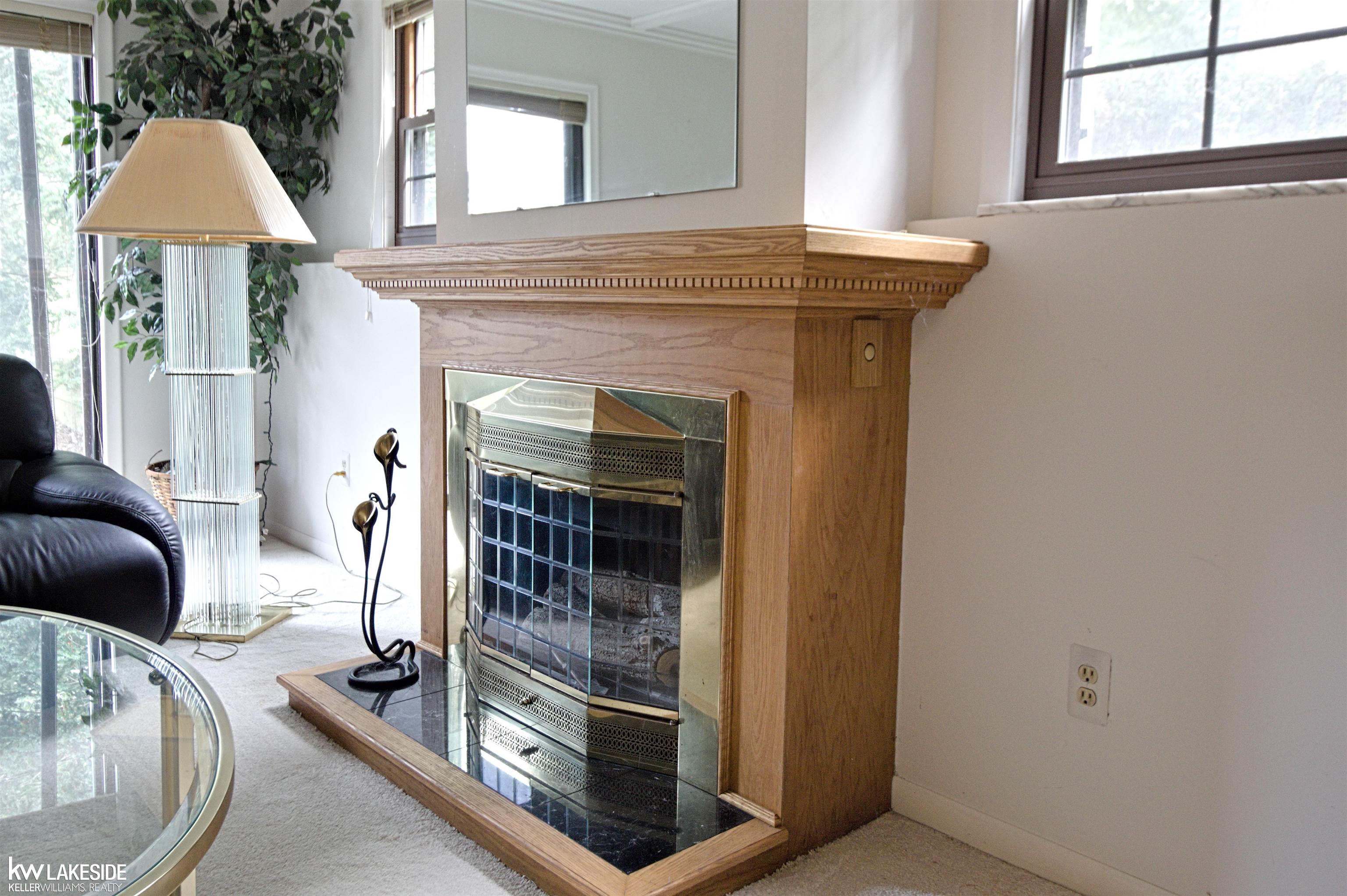 889 Lafayette Court Rochester, MI 48307 - Photo 13 of 27 50123340-12.JPG