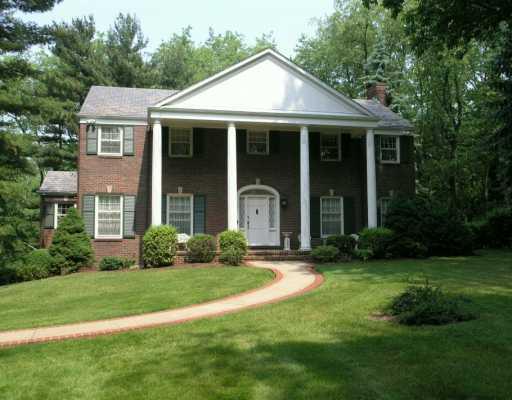 219 Hunt Road Fox Chapel, PA 15215 - Photo 1 of 8 Exterior Front.