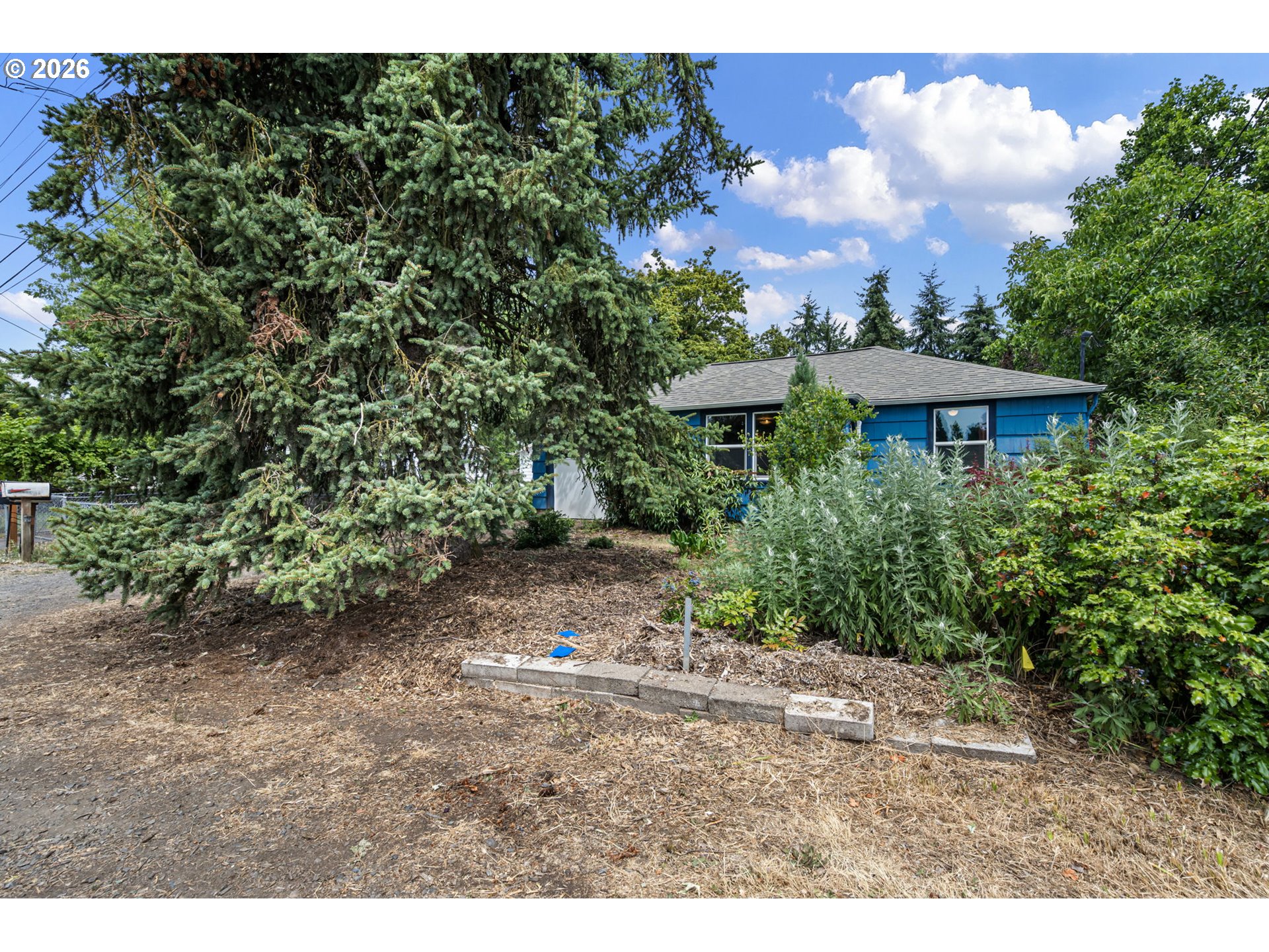 940 West N Street Springfield, OR 97477 - Photo 4 of 38