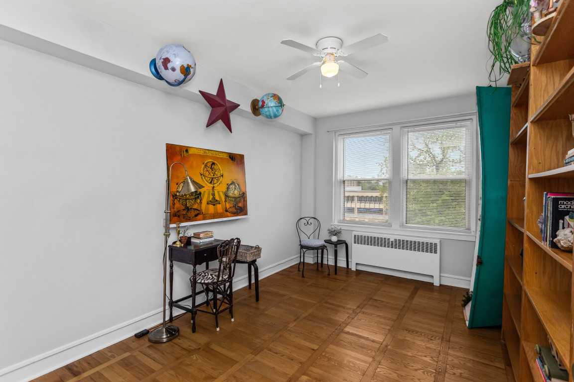 1585 Ridge Avenue, Unit 404 Evanston, IL 60201 - Photo 12 of 17