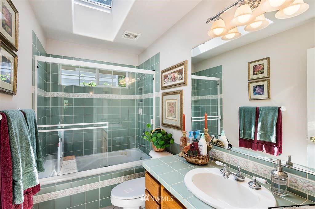 7465 Southeast Nelson Road Olalla, WA 98359 - Photo 14 of 24 Gallery Image 14