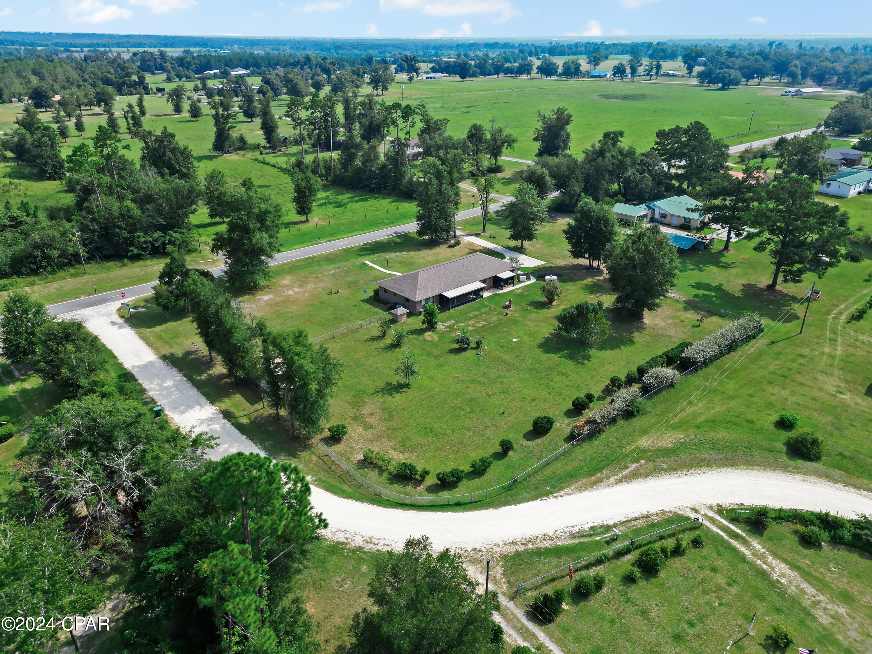 8255 Shady Grove Road Grand Ridge, FL 32442 - Photo 12 of 49