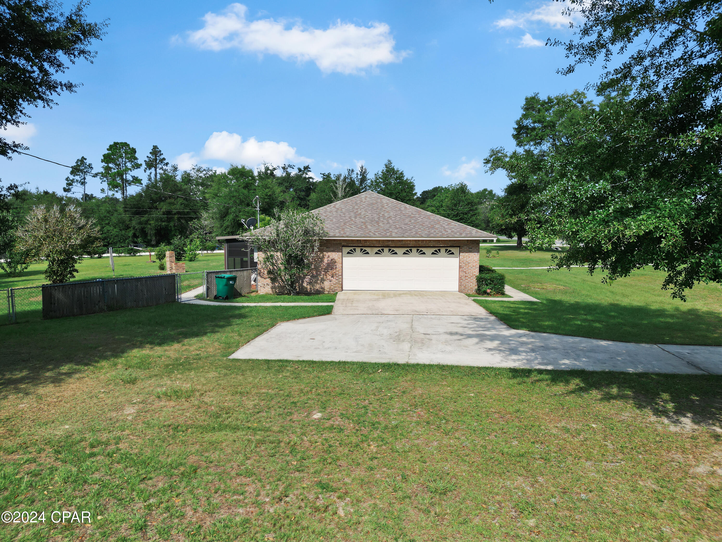 8255 Shady Grove Road Grand Ridge, FL 32442 - Photo 3 of 49