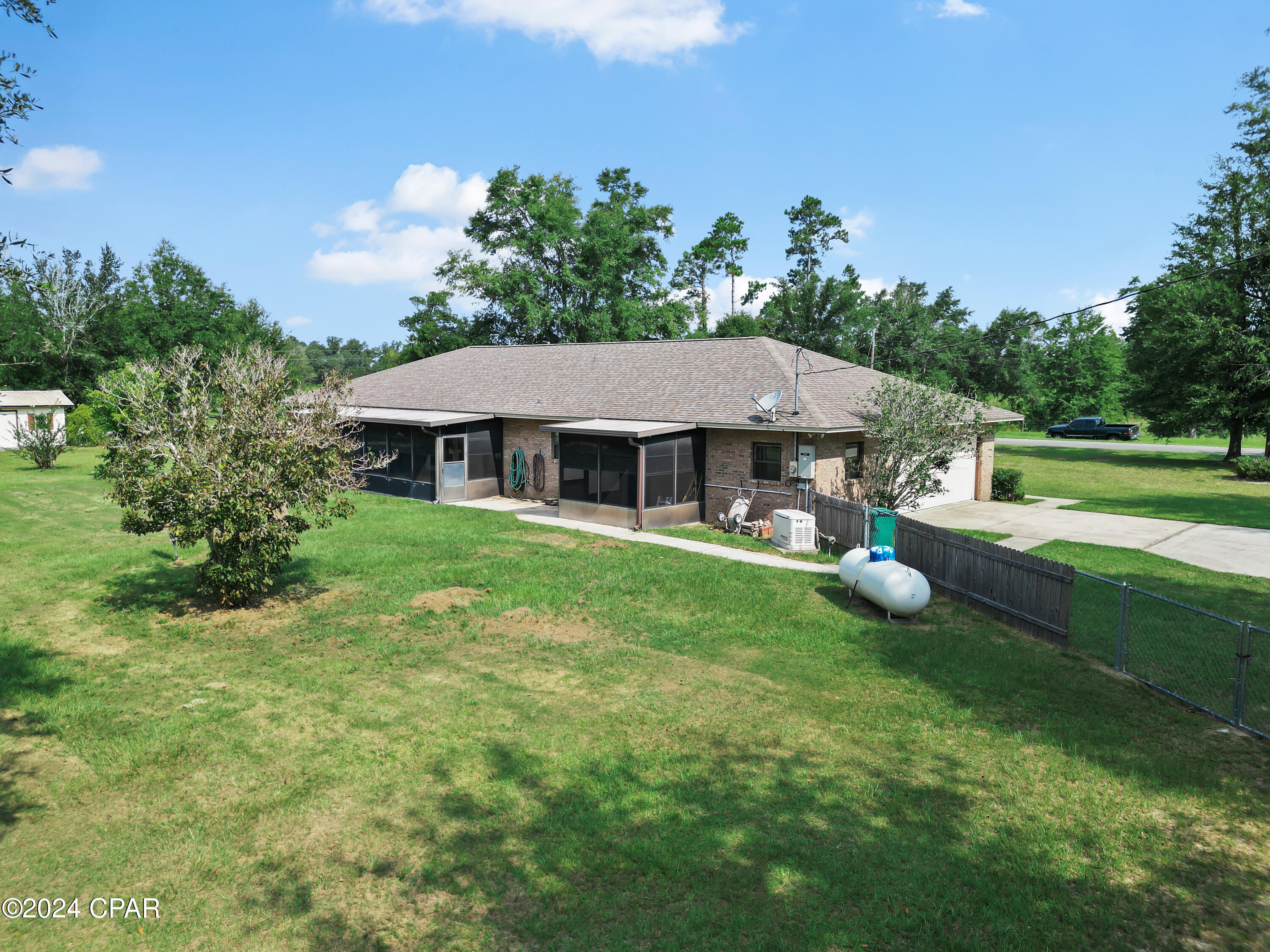 8255 Shady Grove Road Grand Ridge, FL 32442 - Photo 4 of 49